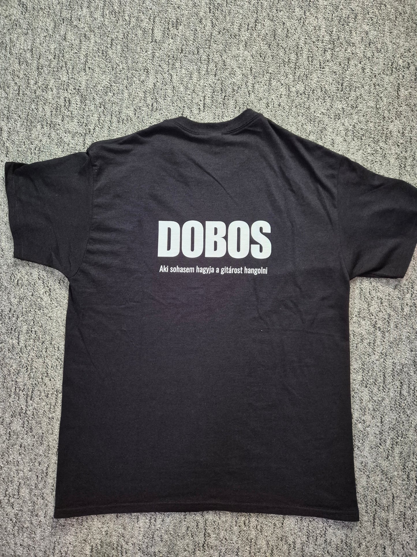 Dobos Póló - "Aki sohasem hagyja a gitárost hangolni"